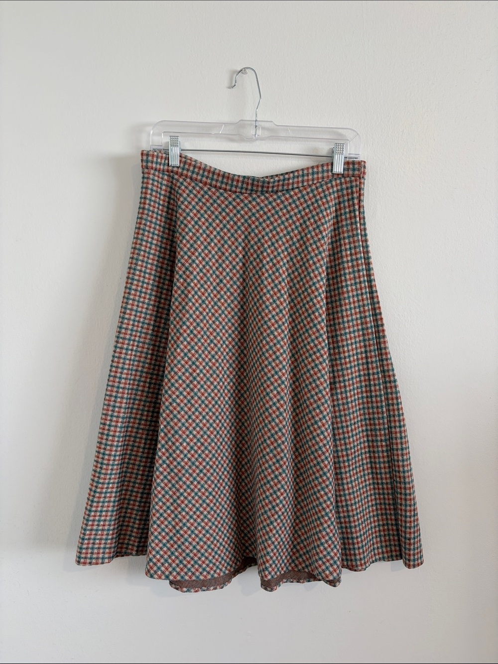 Vintage 70s Plaid Circle Skirt in Cream, Rust & Blue